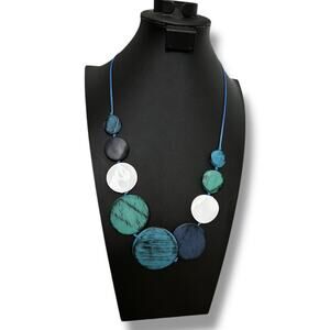 NWOT Chunky Adjustable Length Statement Necklace with Blue Green White Circles
